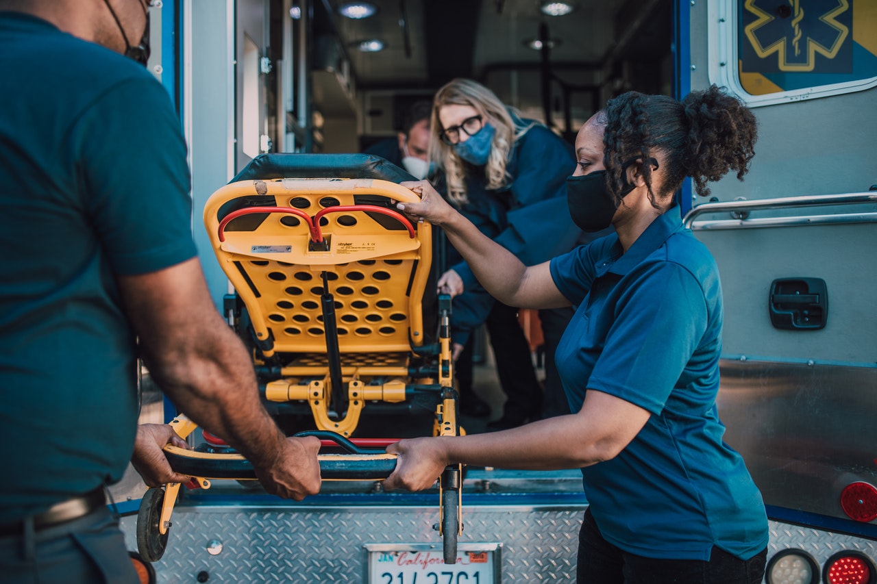 Tout Savoir Sur Les Etudes D' Auxiliaire Ambulancier | Mes-Allocs.fr