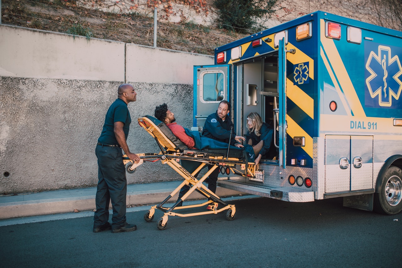 Tout Savoir Sur Les Etudes D' Auxiliaire Ambulancier | Mes-Allocs.fr